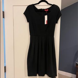 Black Elle dress NEW with tags size small